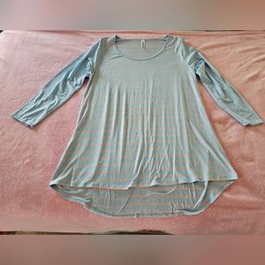 LuLaRoe Women's Flowy Tee Shirt NWOT
